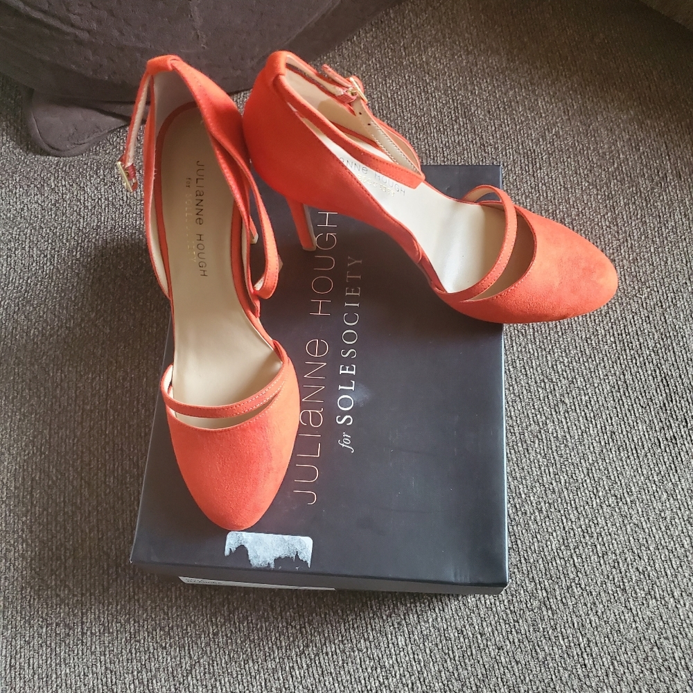 Sole society orange pumps